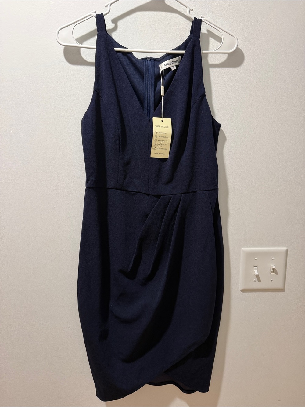 Mandydress Navy V-Neck Midi Sheath Dress